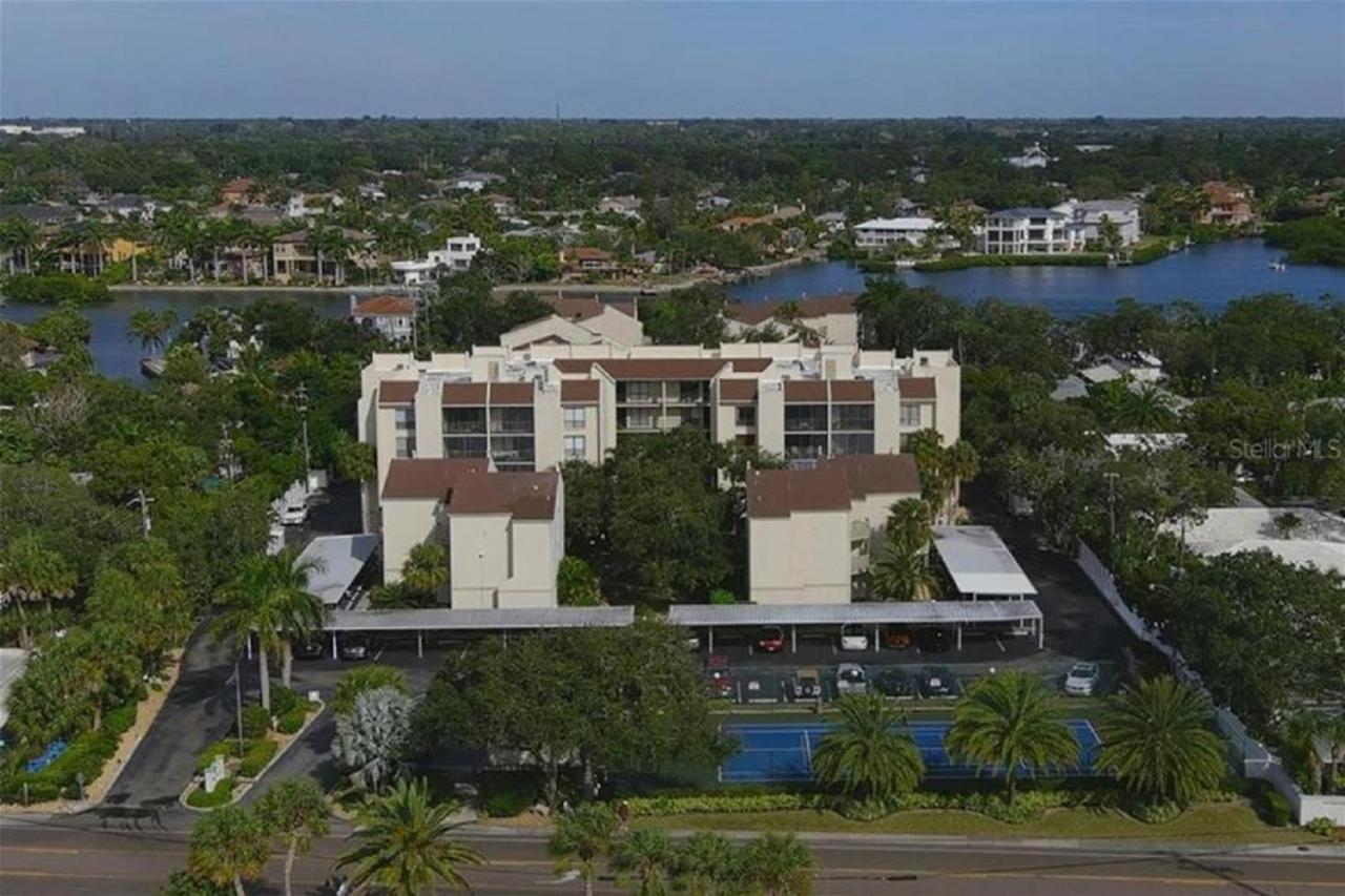 Apartament Siesta Key Escape Ground Floor Steps To Heated Pool And Free Trolley Zewnętrze zdjęcie