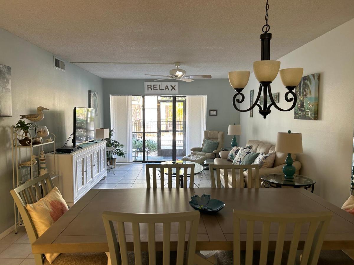 Apartament Siesta Key Escape Ground Floor Steps To Heated Pool And Free Trolley Zewnętrze zdjęcie