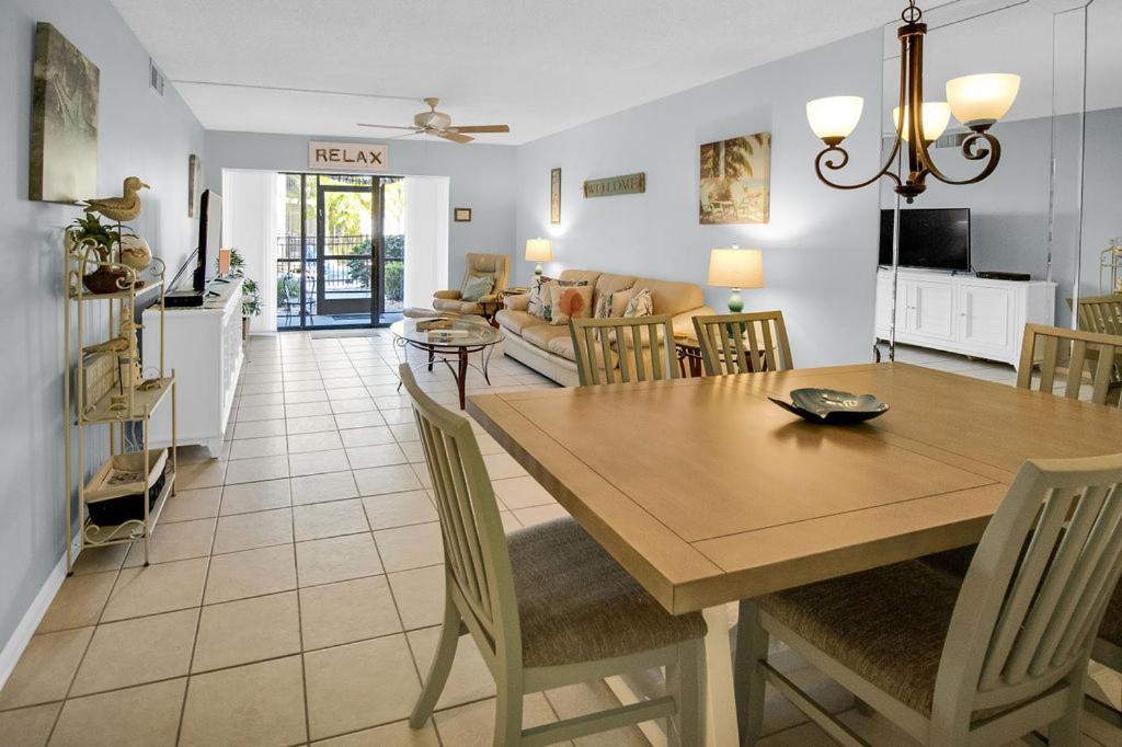 Apartament Siesta Key Escape Ground Floor Steps To Heated Pool And Free Trolley Zewnętrze zdjęcie